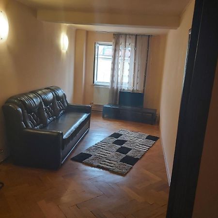 Kitty Apartament Apartment บูคาเรสต์ ภายนอก รูปภาพ