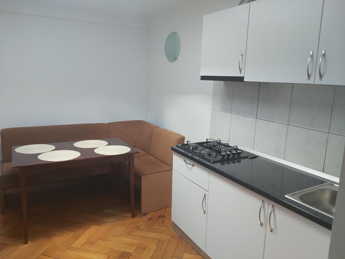 Kitty Apartament Apartment บูคาเรสต์ ภายนอก รูปภาพ